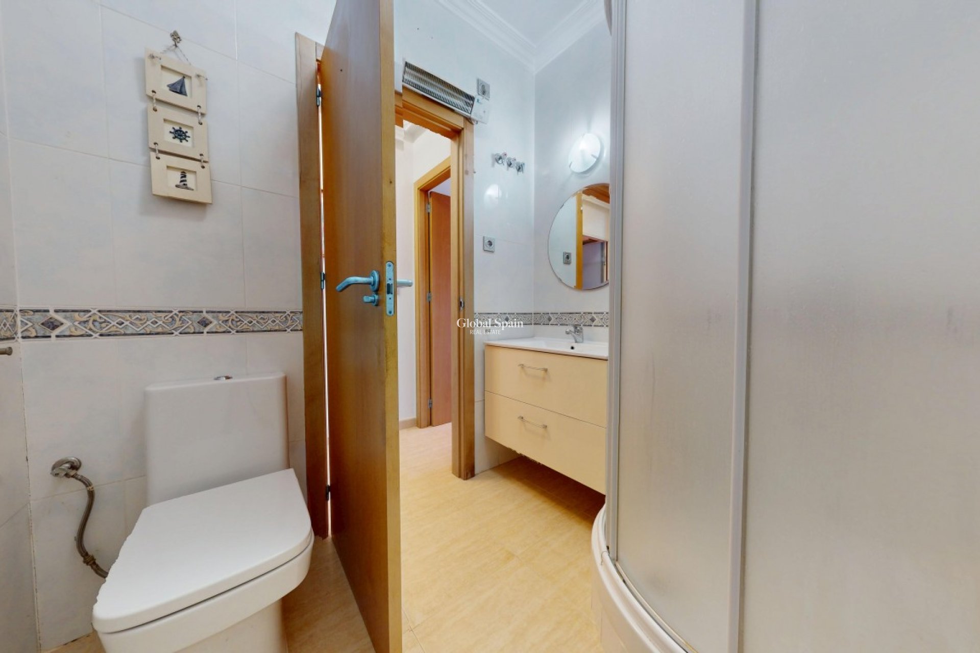 Resale - HOUSE -
LOS ALCÁZARES