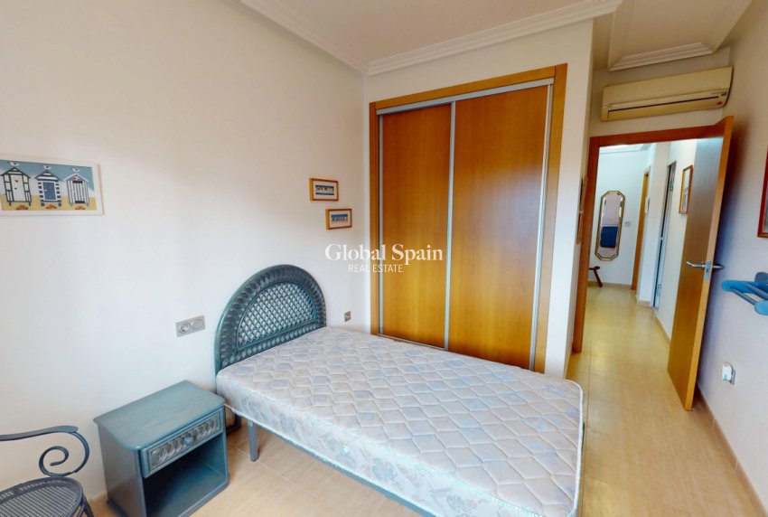 Resale - HOUSE -
LOS ALCÁZARES