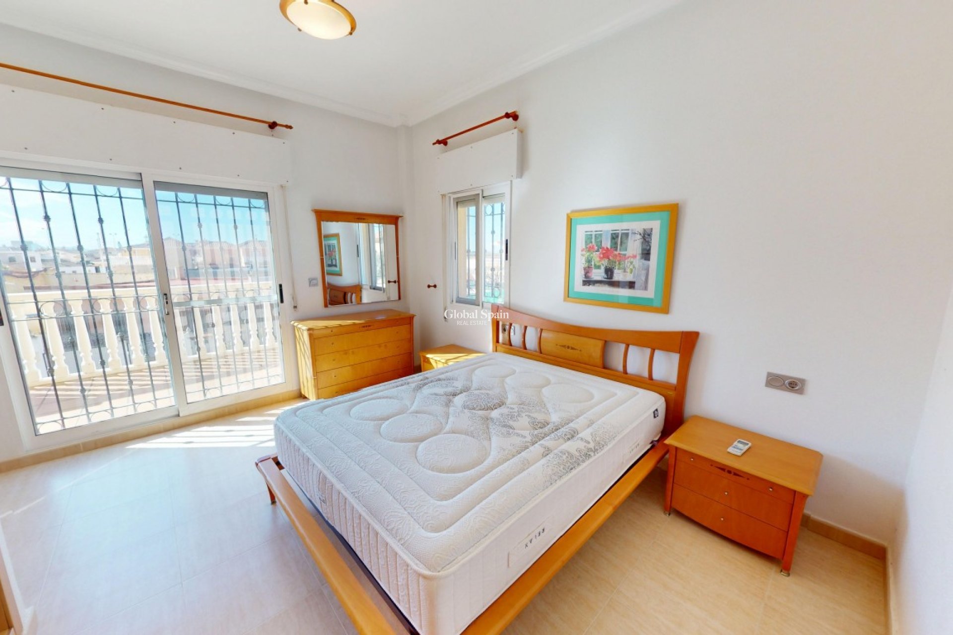 Resale - HOUSE -
LOS ALCÁZARES