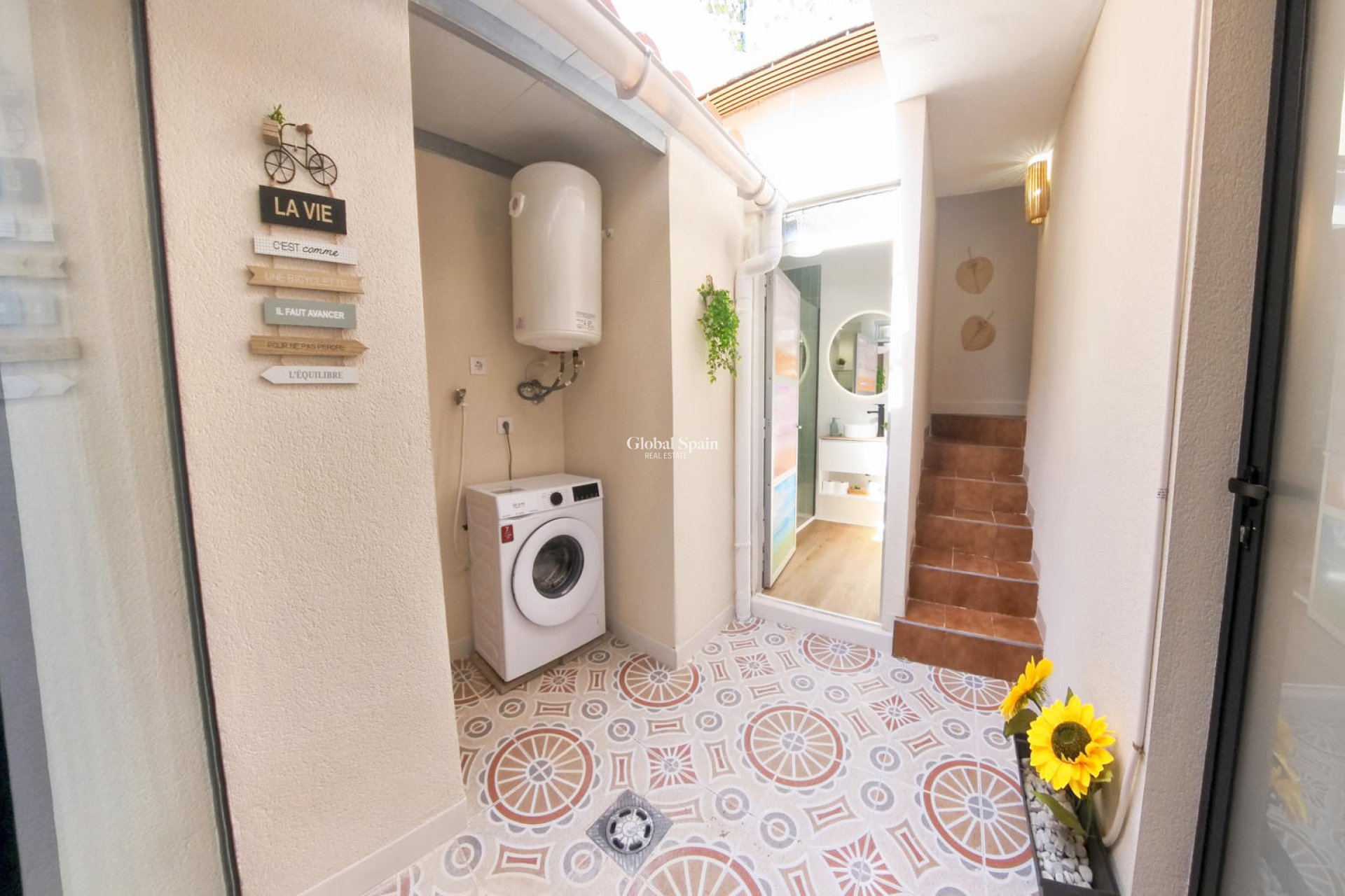 Resale - HOUSE -
LOS ALCÁZARES