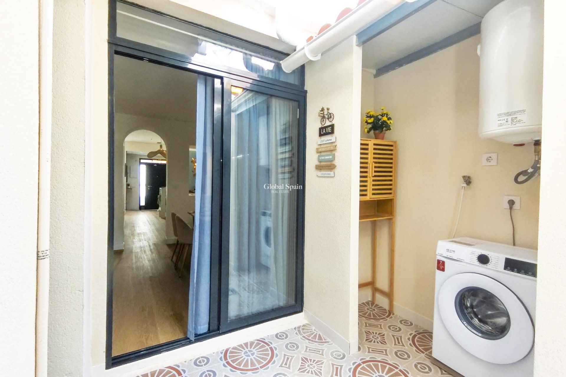 Resale - HOUSE -
LOS ALCÁZARES