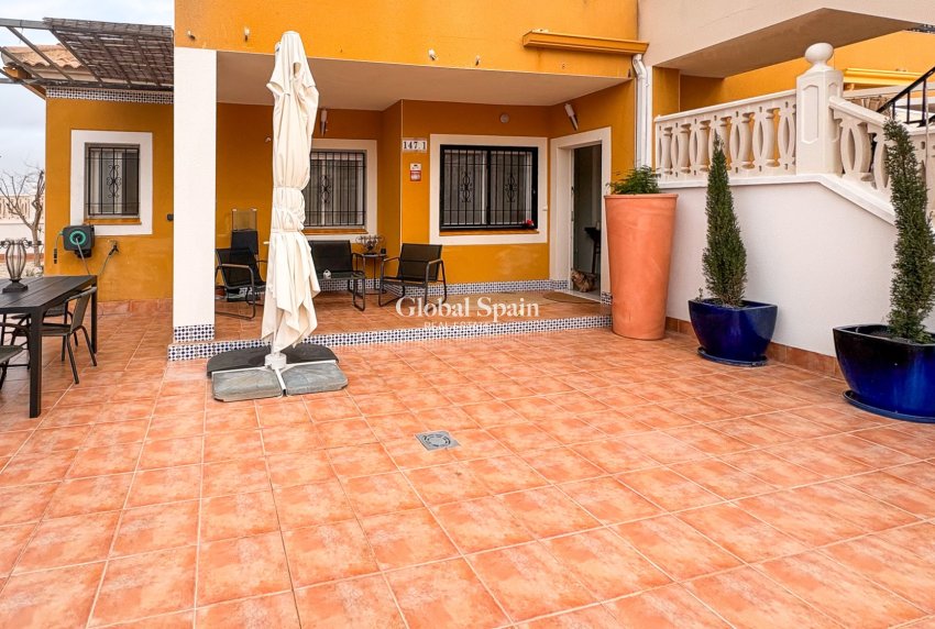 Resale - HOUSE -
LOS ARENALES DEL SOL - Elche/Elx