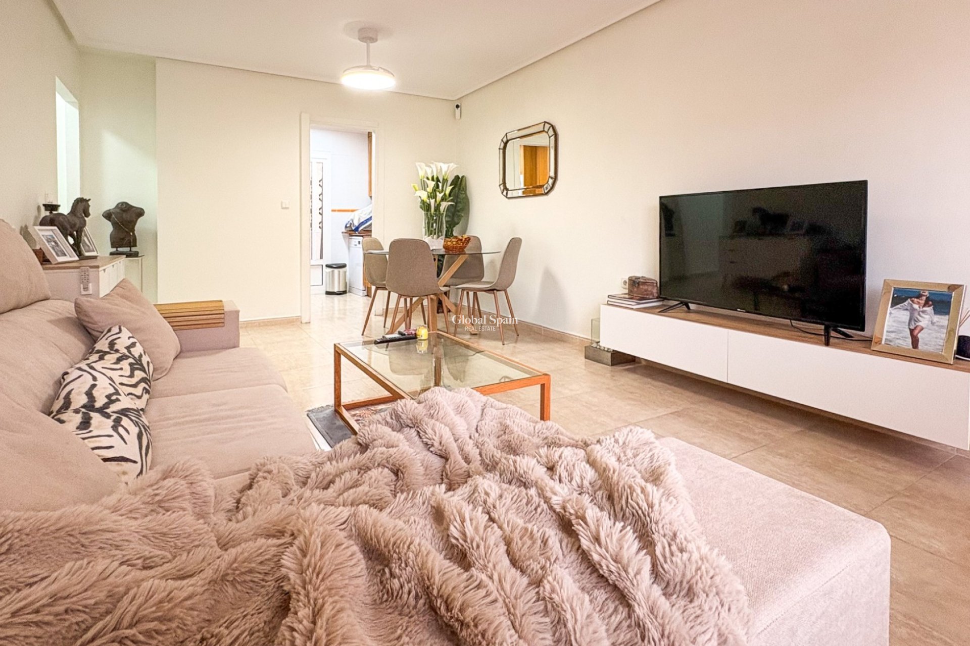 Resale - HOUSE -
LOS ARENALES DEL SOL - Elche/Elx