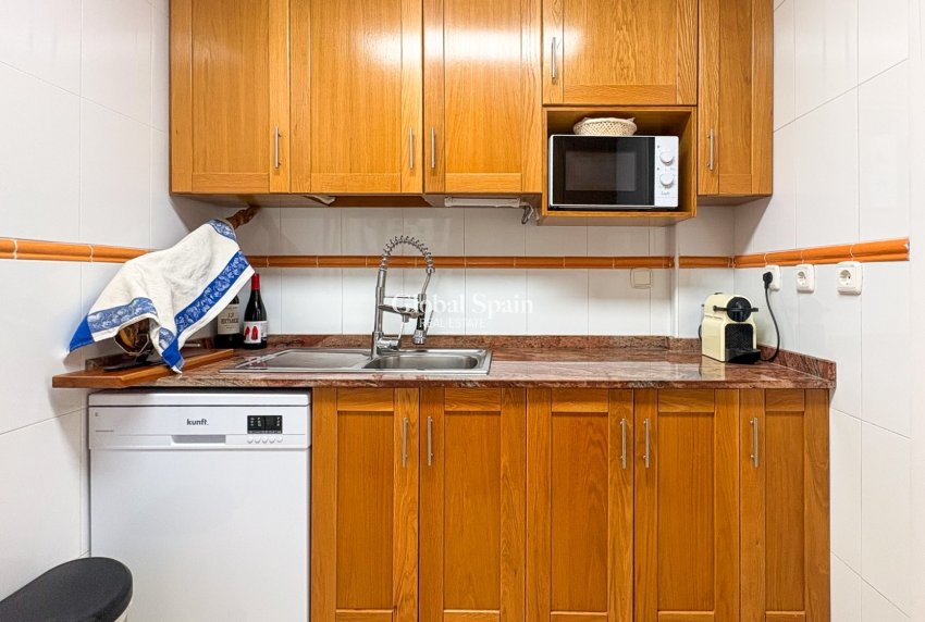 Resale - HOUSE -
LOS ARENALES DEL SOL - Elche/Elx