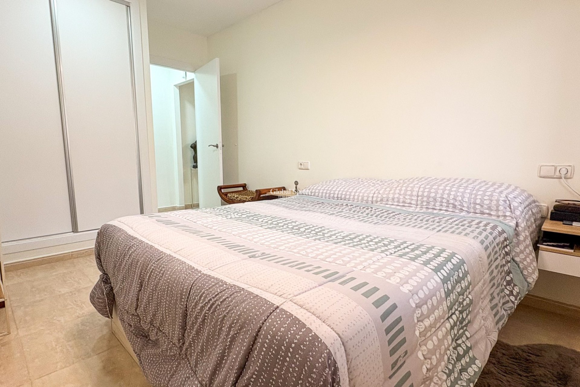 Resale - HOUSE -
LOS ARENALES DEL SOL - Elche/Elx