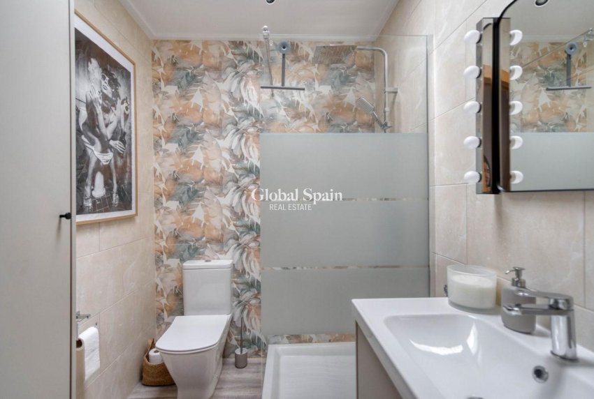 Resale - HOUSE -
LOS BALCONES - LOS ALTOS - Costa Blanca