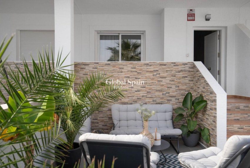 Resale - HOUSE -
LOS BALCONES - LOS ALTOS - Costa Blanca