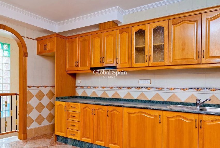 Resale - HOUSE -
LOS BALCONES - LOS ALTOS - Costa Blanca