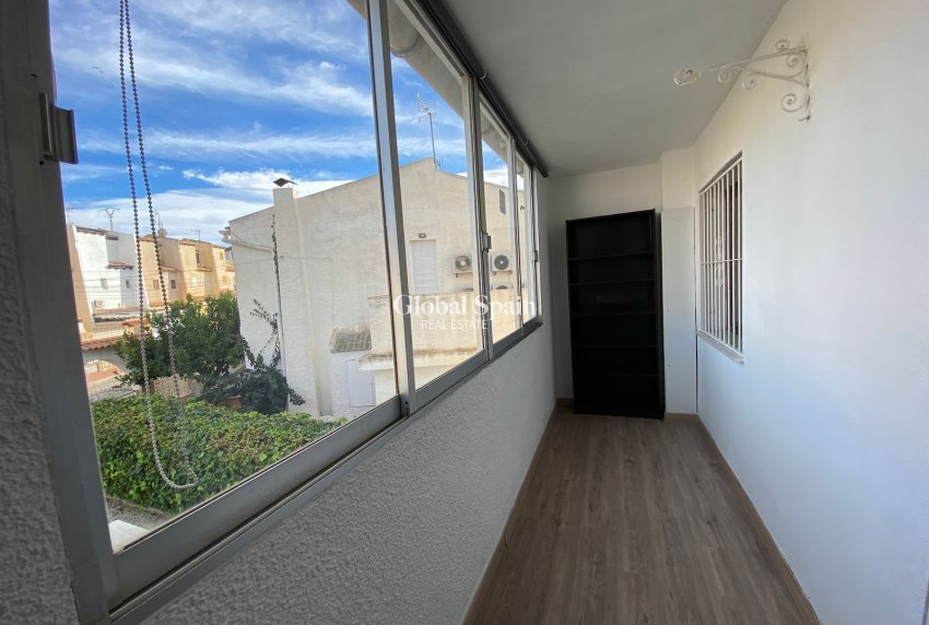 Resale - HOUSE -
LOS BALCONES - LOS ALTOS - Costa Blanca
