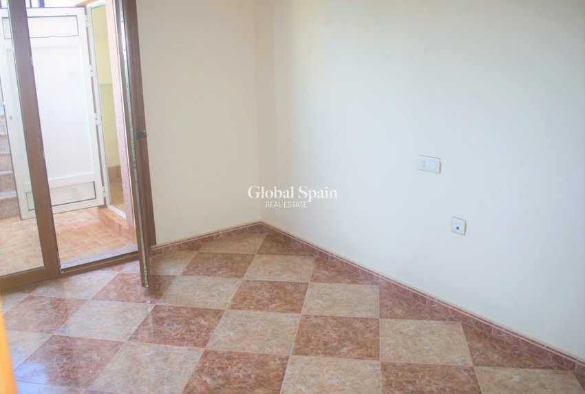 Resale - HOUSE -
LOS BALCONES - LOS ALTOS - Costa Blanca