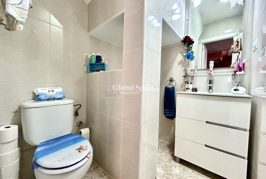 Resale - HOUSE -
LOS BALCONES - LOS ALTOS - Costa Blanca