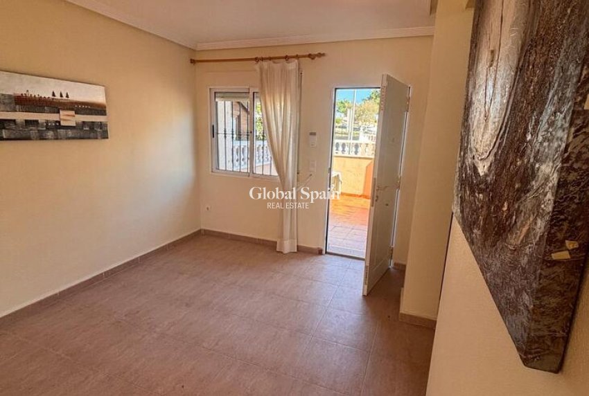 Resale - HOUSE -
LOS BALCONES - LOS ALTOS - Costa Blanca