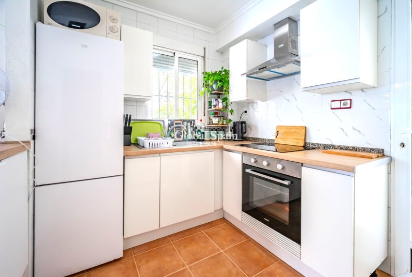 Resale - HOUSE -
LOS BALCONES - LOS ALTOS - Res Valle de los pinos