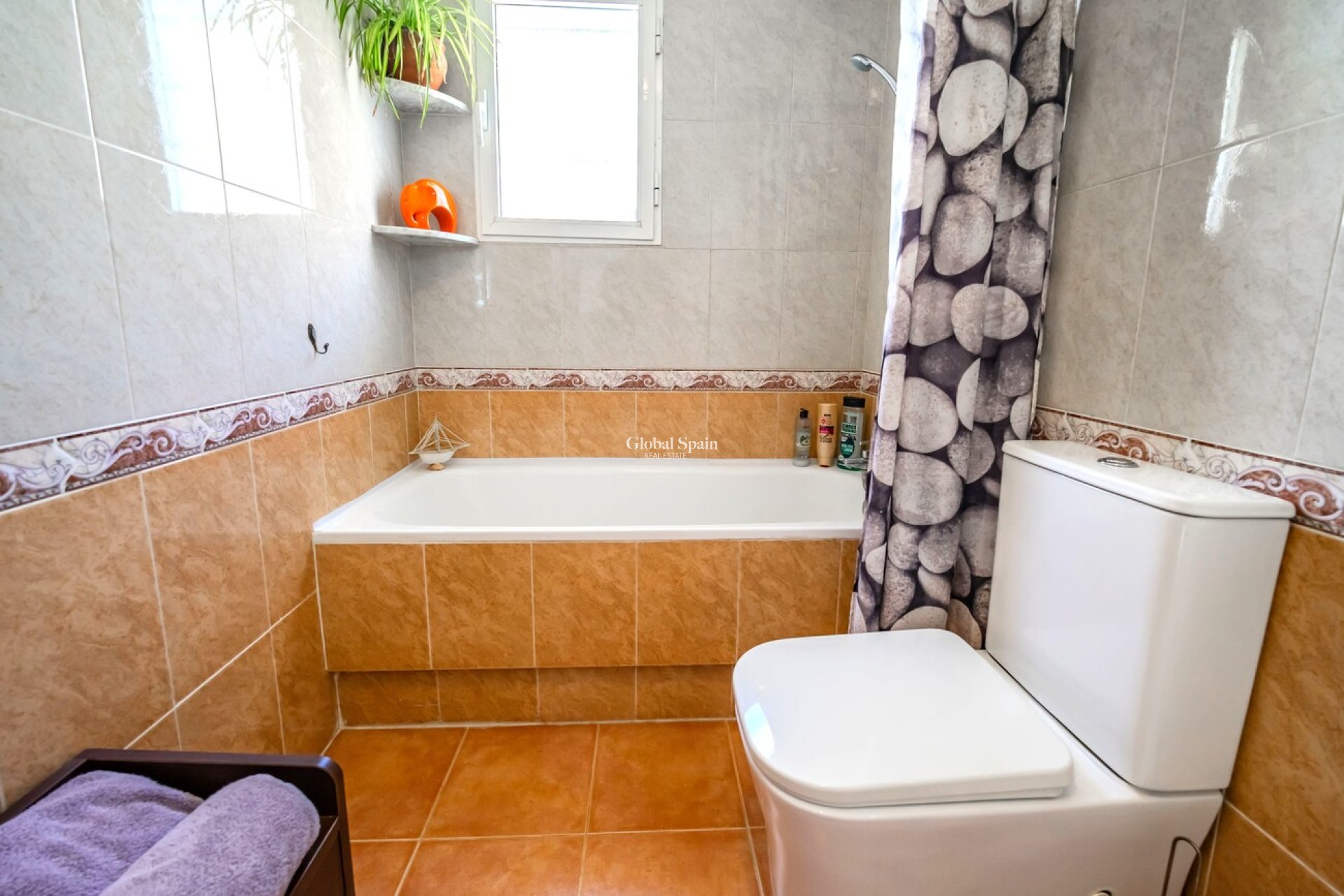 Resale - HOUSE -
LOS BALCONES - LOS ALTOS - Res Valle de los pinos