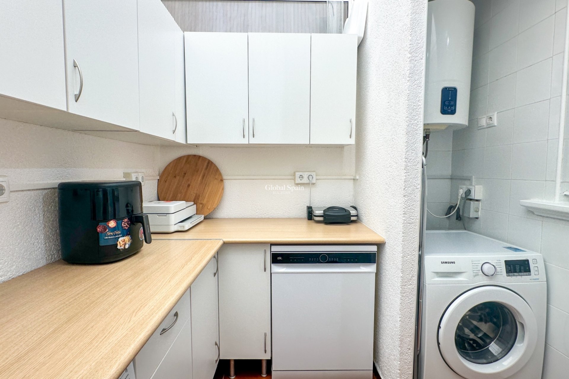 Resale - HOUSE -
LOS BALCONES - LOS ALTOS