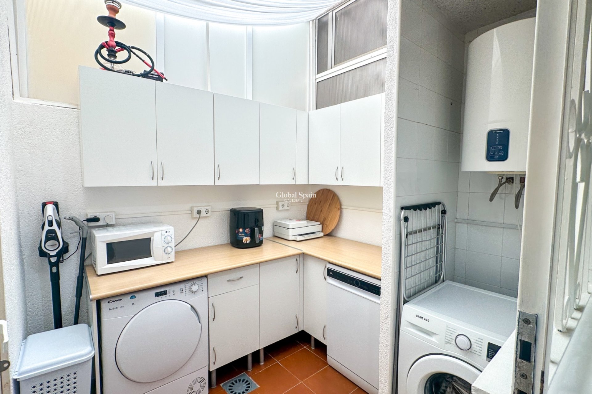 Resale - HOUSE -
LOS BALCONES - LOS ALTOS