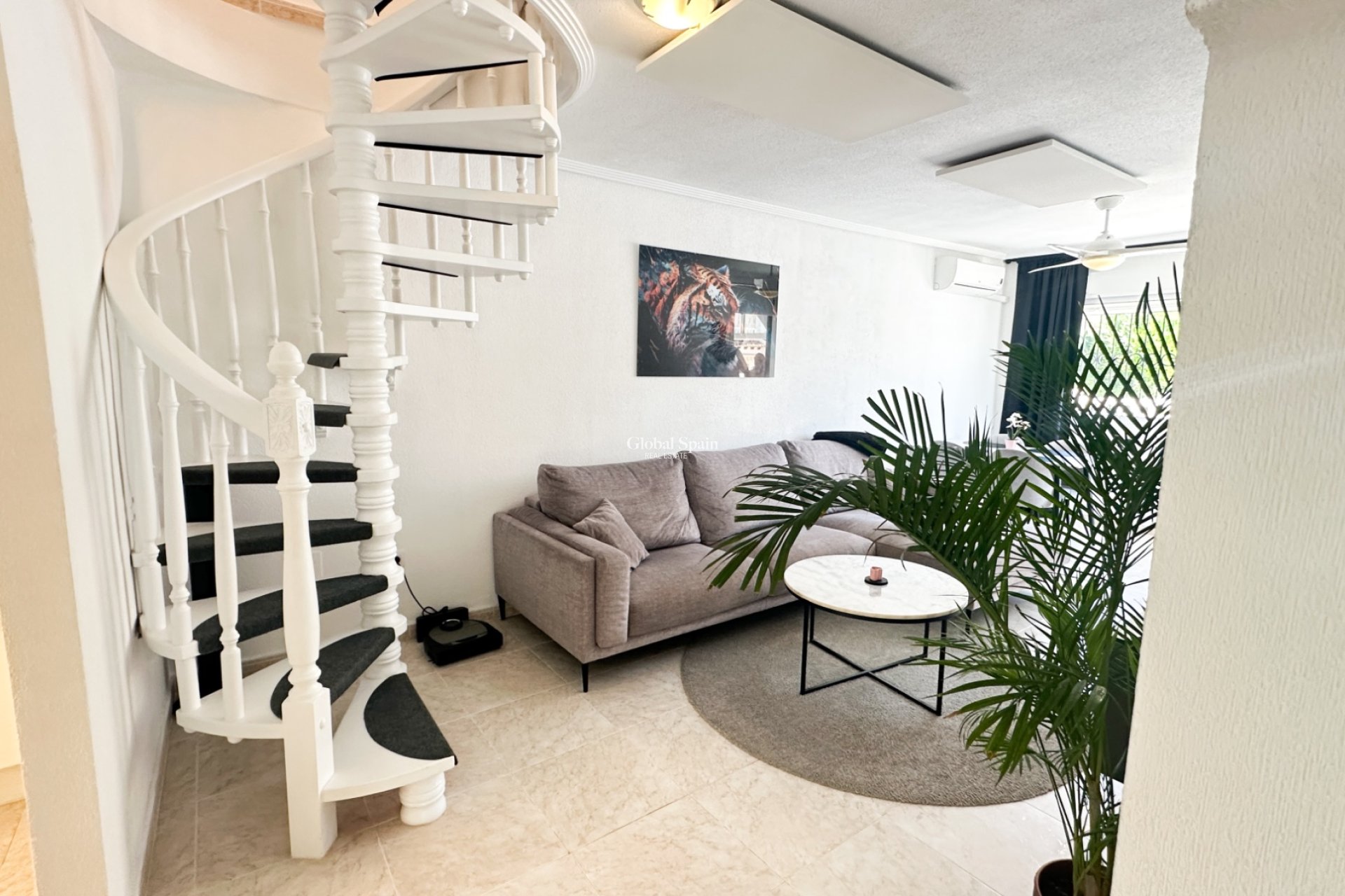 Resale - HOUSE -
LOS BALCONES - LOS ALTOS