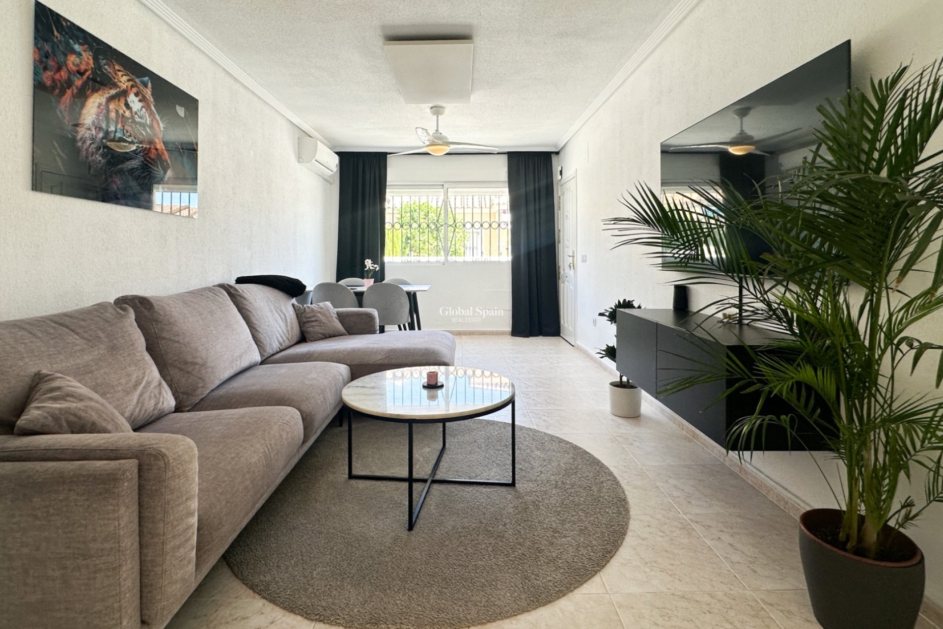 Resale - HOUSE -
LOS BALCONES - LOS ALTOS