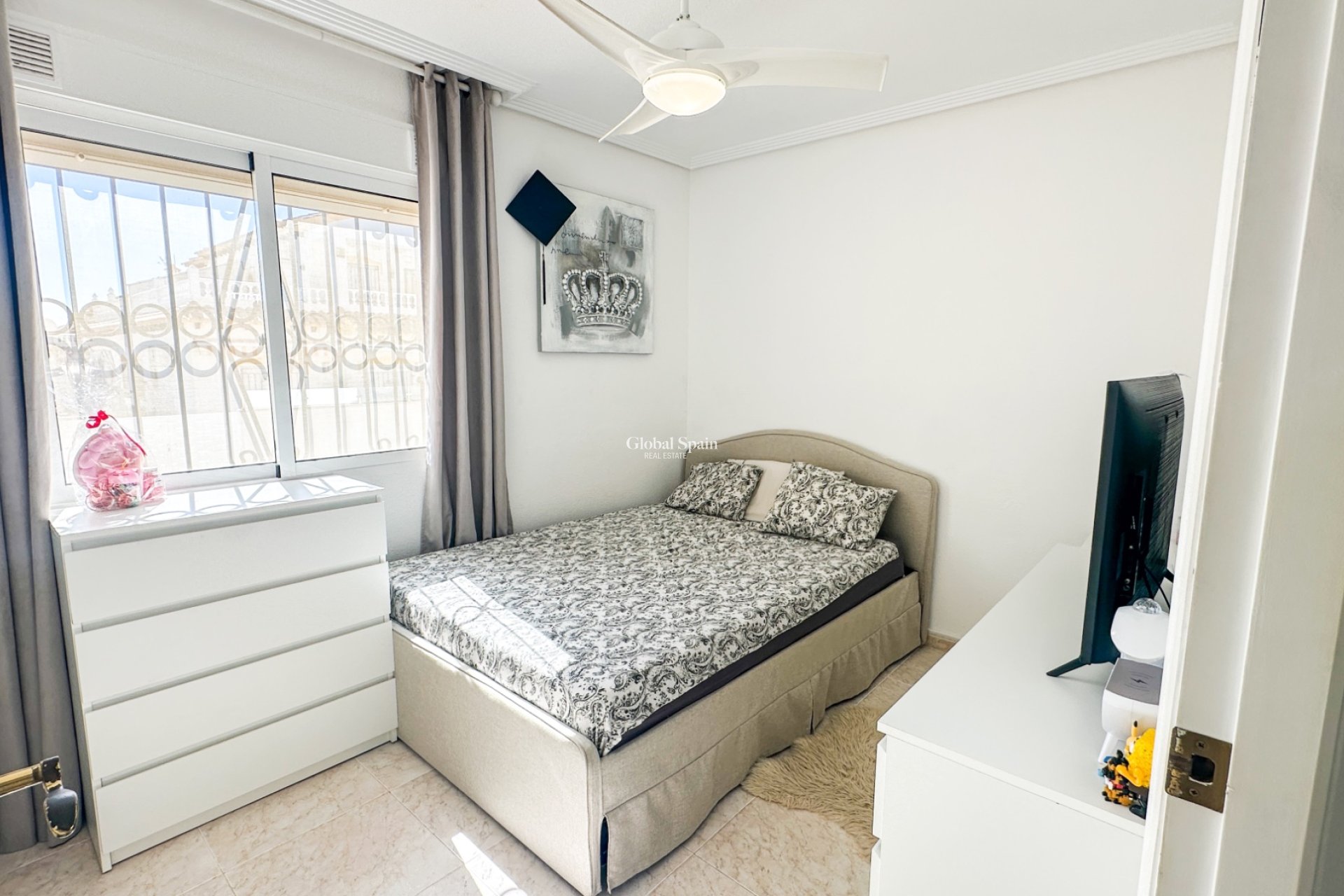 Resale - HOUSE -
LOS BALCONES - LOS ALTOS