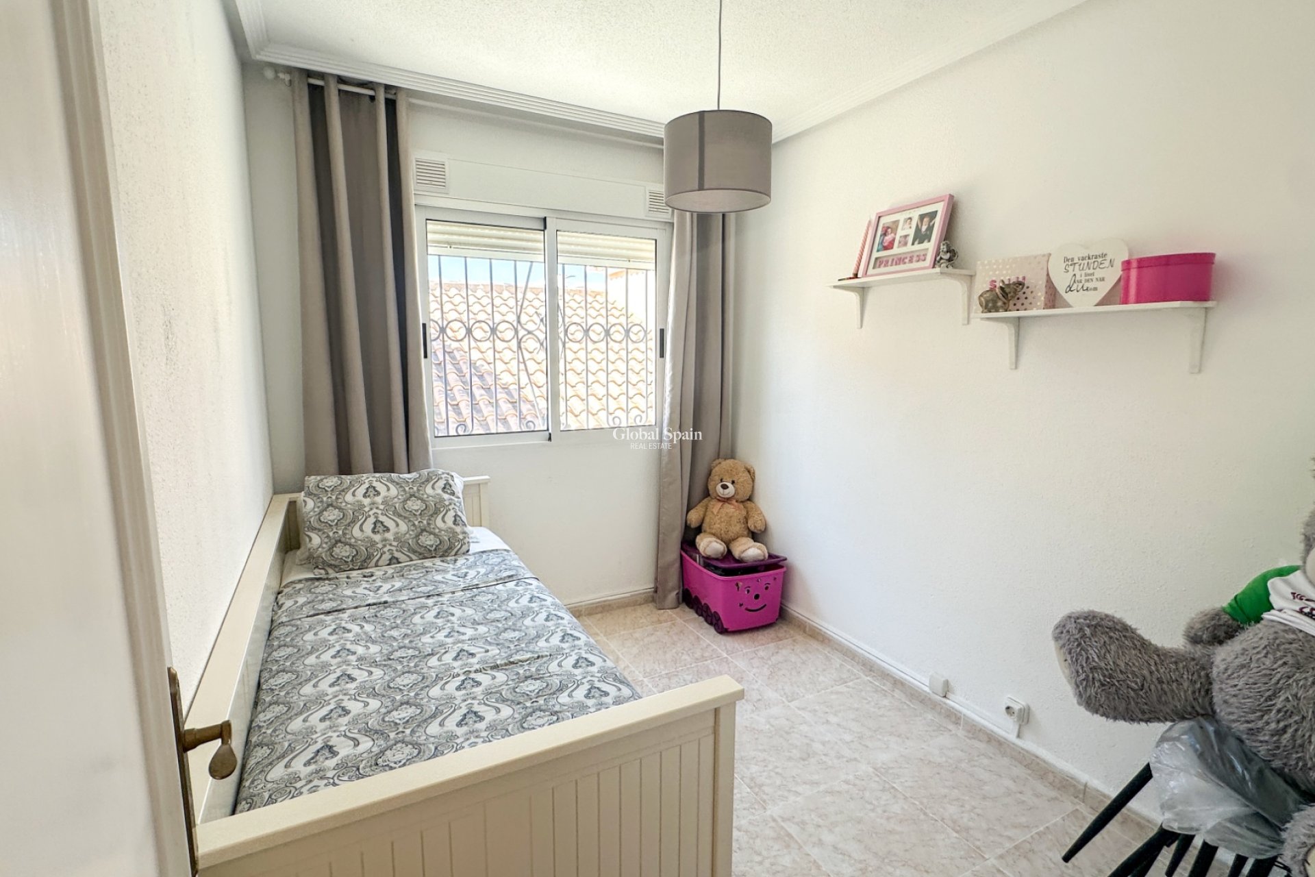 Resale - HOUSE -
LOS BALCONES - LOS ALTOS
