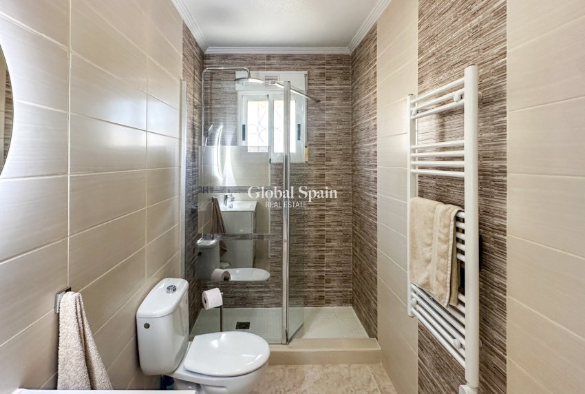 Resale - HOUSE -
LOS BALCONES - LOS ALTOS