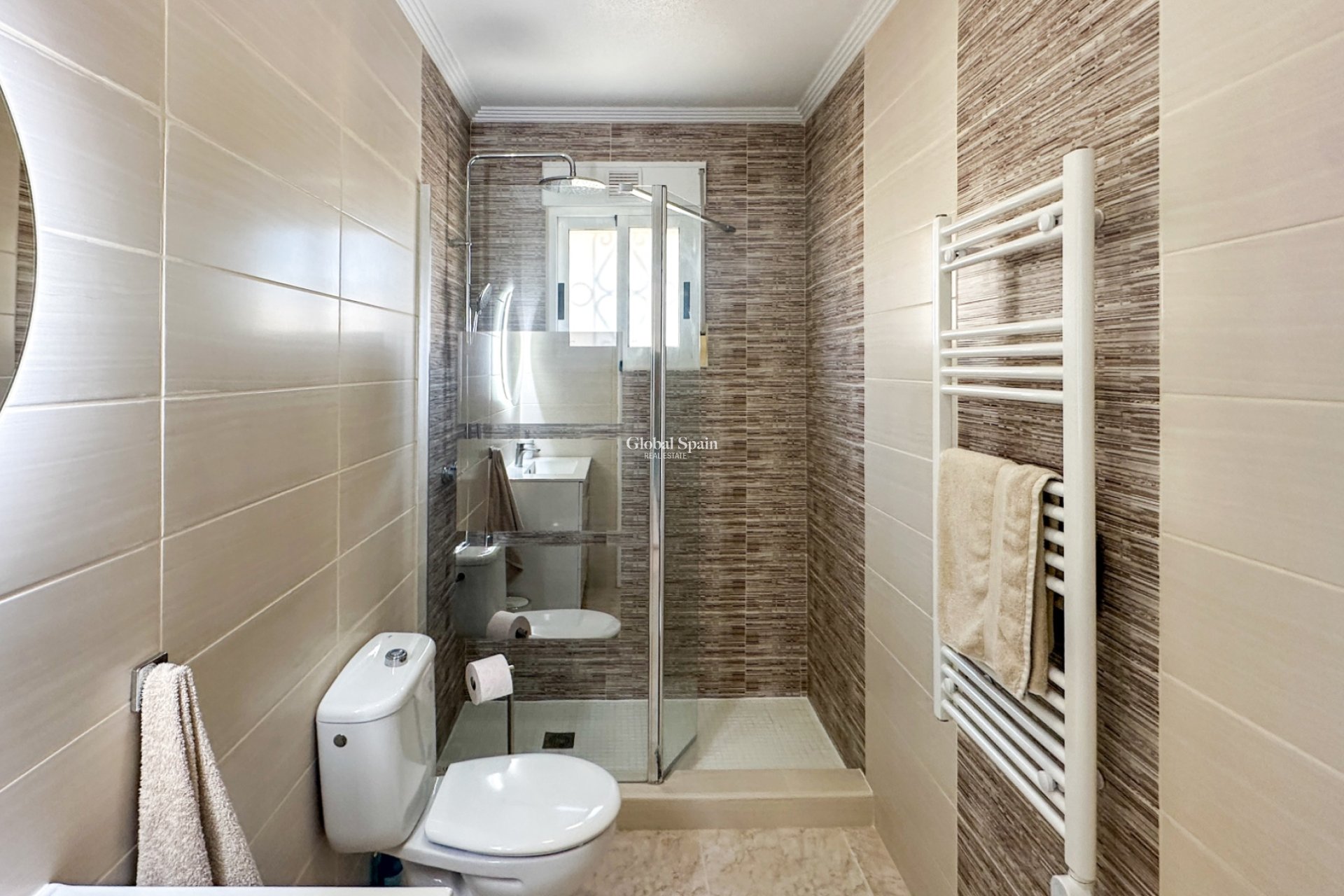 Resale - HOUSE -
LOS BALCONES - LOS ALTOS