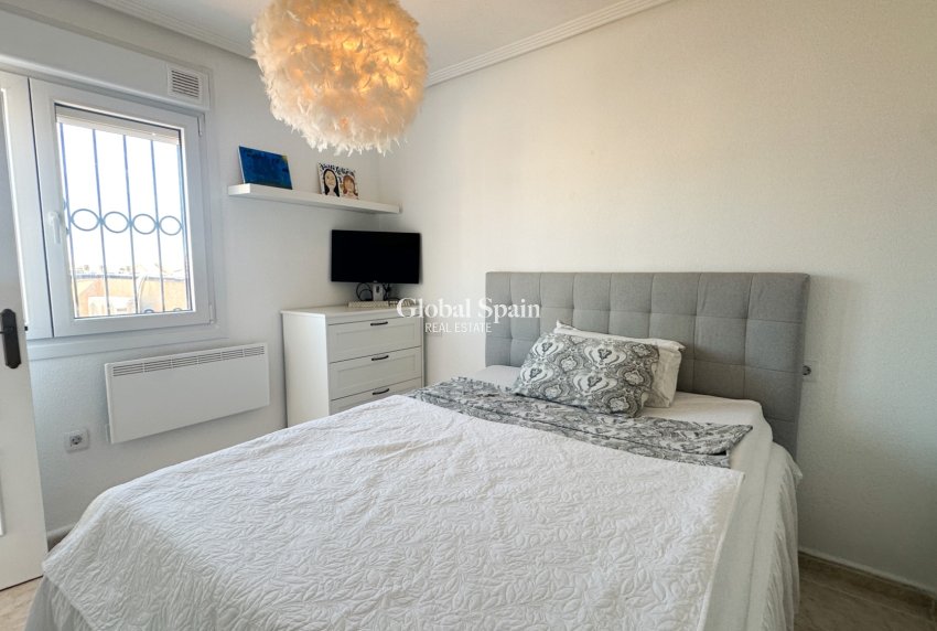 Resale - HOUSE -
LOS BALCONES - LOS ALTOS