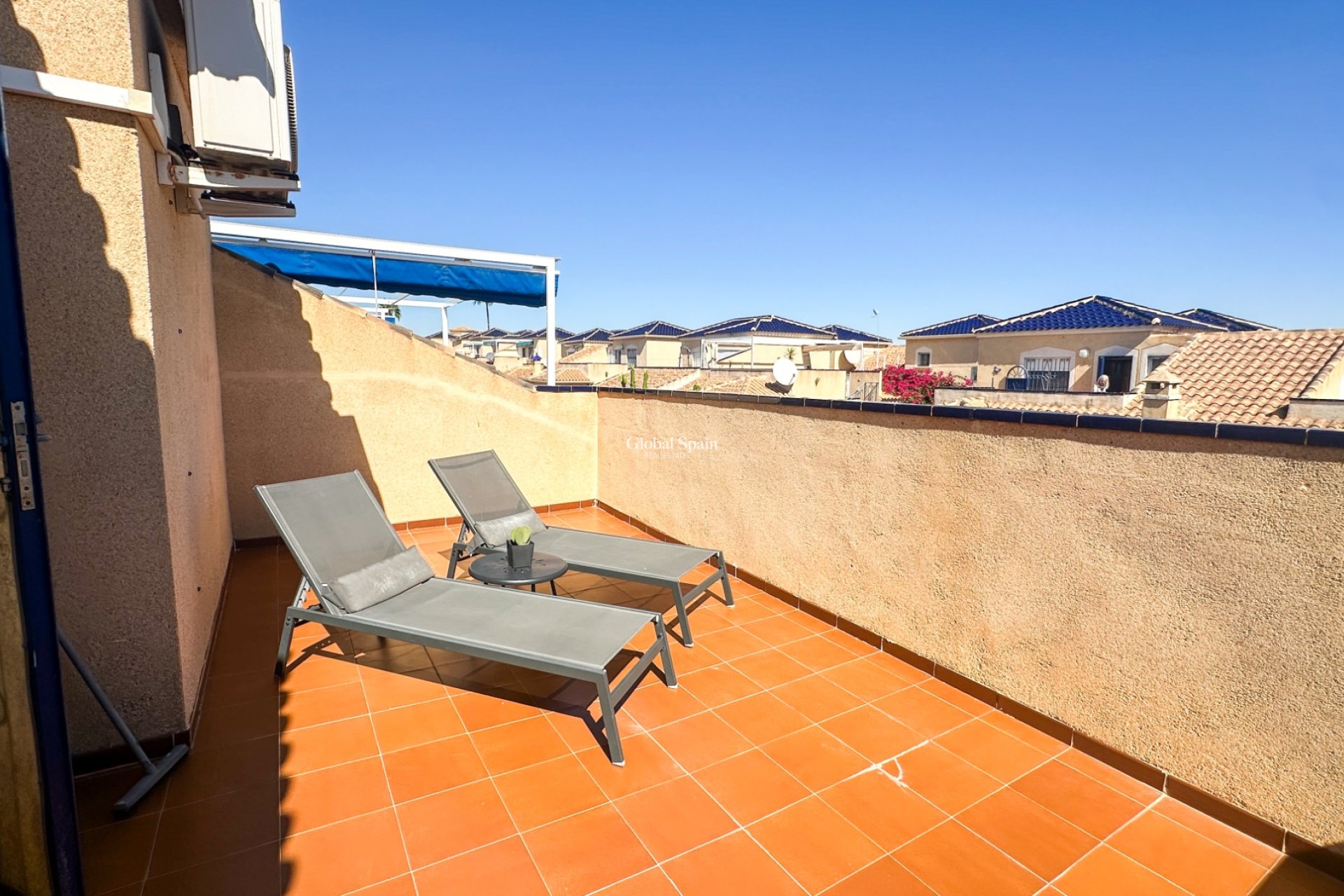 Resale - HOUSE -
LOS BALCONES - LOS ALTOS