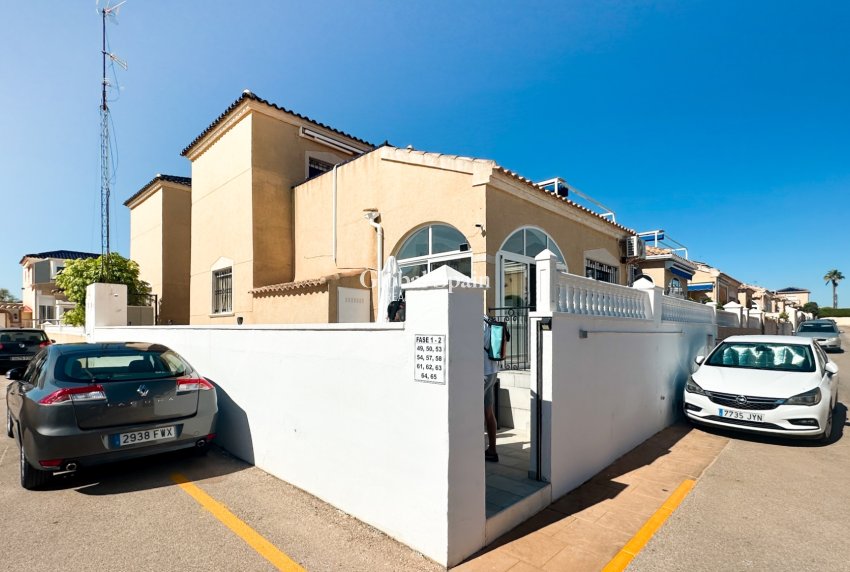 Resale - HOUSE -
LOS BALCONES - LOS ALTOS