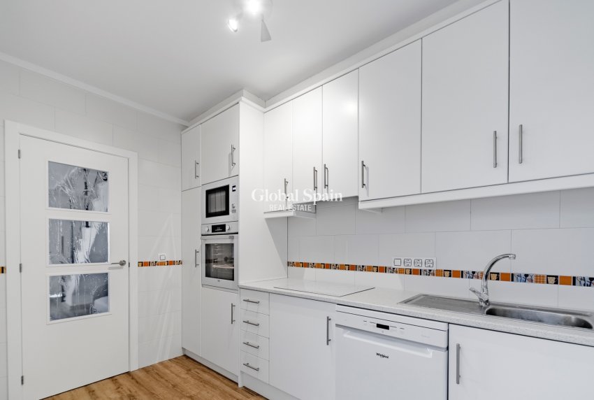 Resale - House -
LOS BALCONES - LOS ALTOS