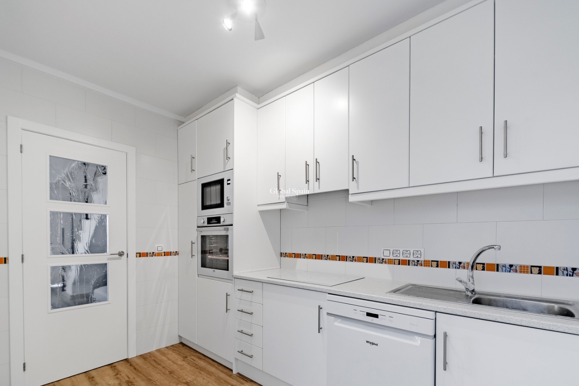 Resale - House -
LOS BALCONES - LOS ALTOS