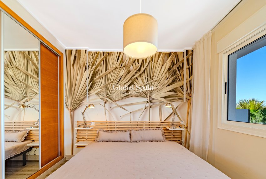 Resale - House -
LOS BALCONES - LOS ALTOS