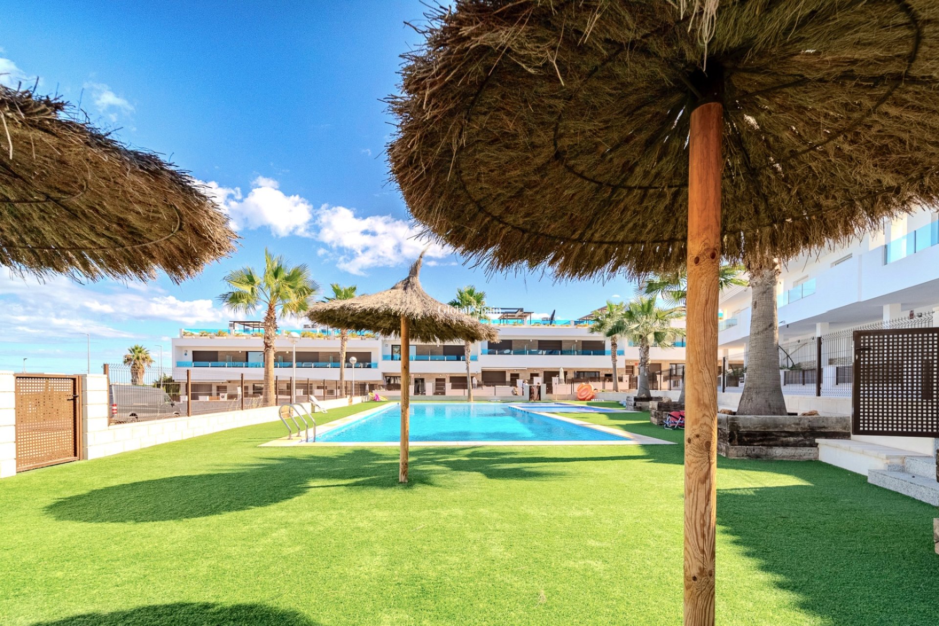 Resale - House -
LOS BALCONES - LOS ALTOS