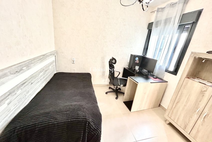 Resale - HOUSE -
LOS DOLSES - Inland