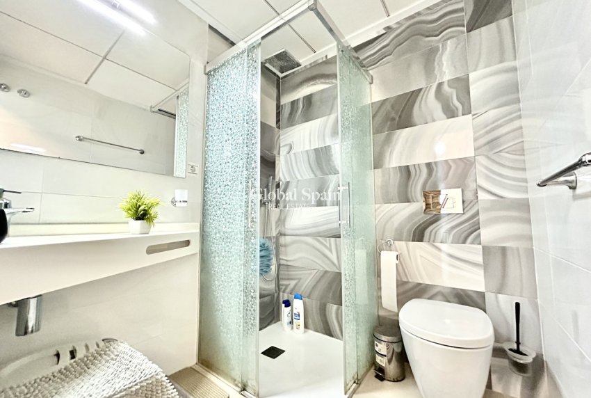 Resale - HOUSE -
LOS DOLSES - Inland