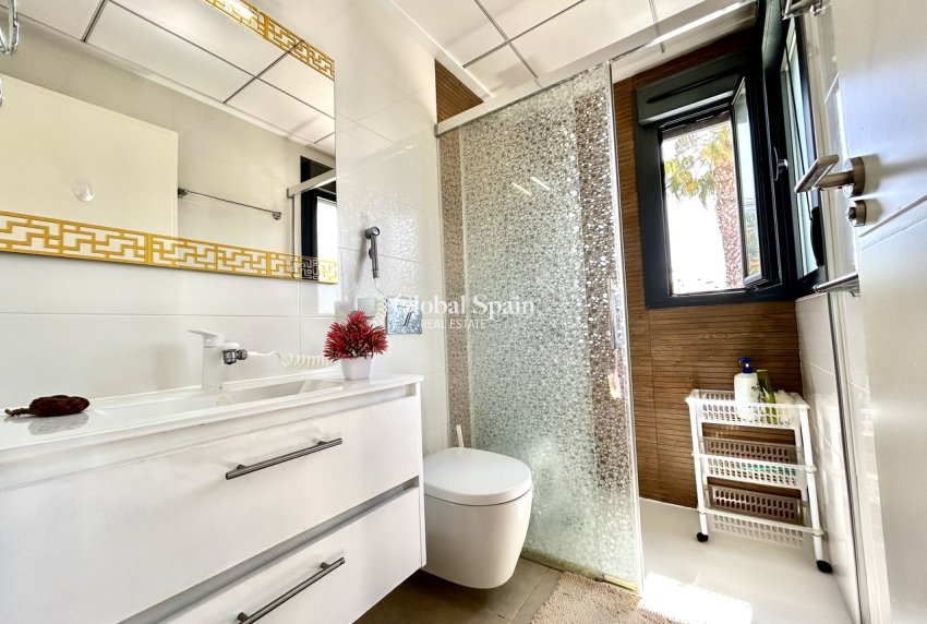 Resale - HOUSE -
LOS DOLSES - Inland