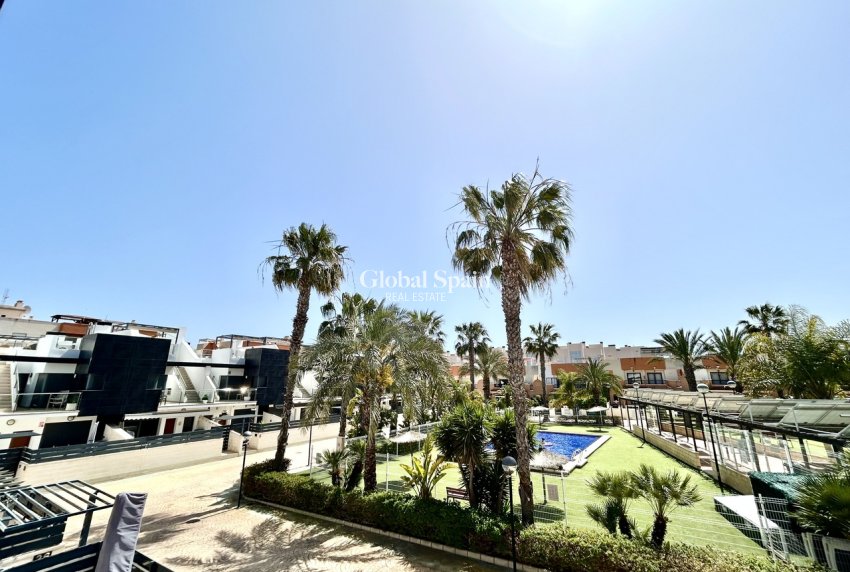 Resale - HOUSE -
LOS DOLSES - Inland