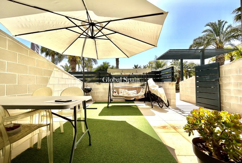 Resale - HOUSE -
LOS DOLSES - Inland