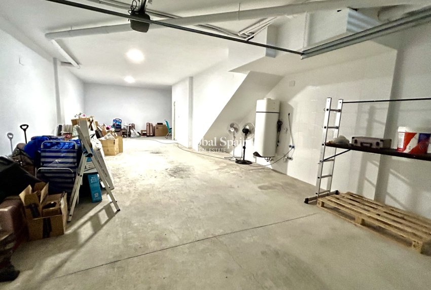 Resale - HOUSE -
LOS DOLSES - Inland