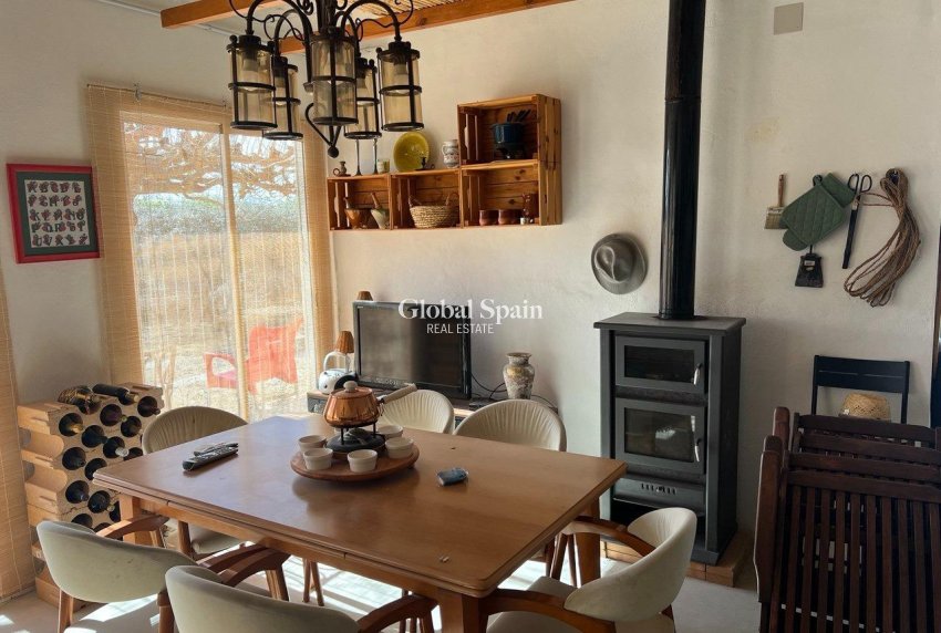 Resale - HOUSE -
LOS MONTESINOS - Comunidad Valenciana