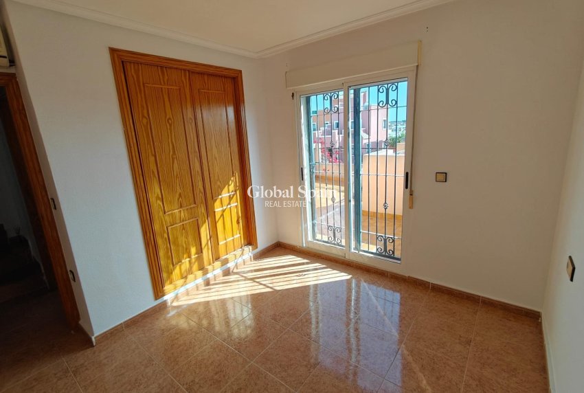 Resale - HOUSE -
LOS MONTESINOS - Costa Blanca Sur