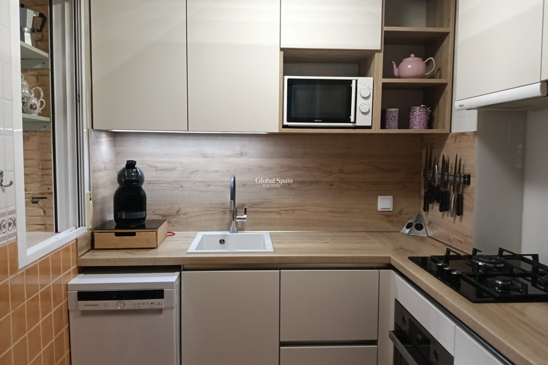 Resale - HOUSE -
LOS MONTESINOS - Costa Blanca