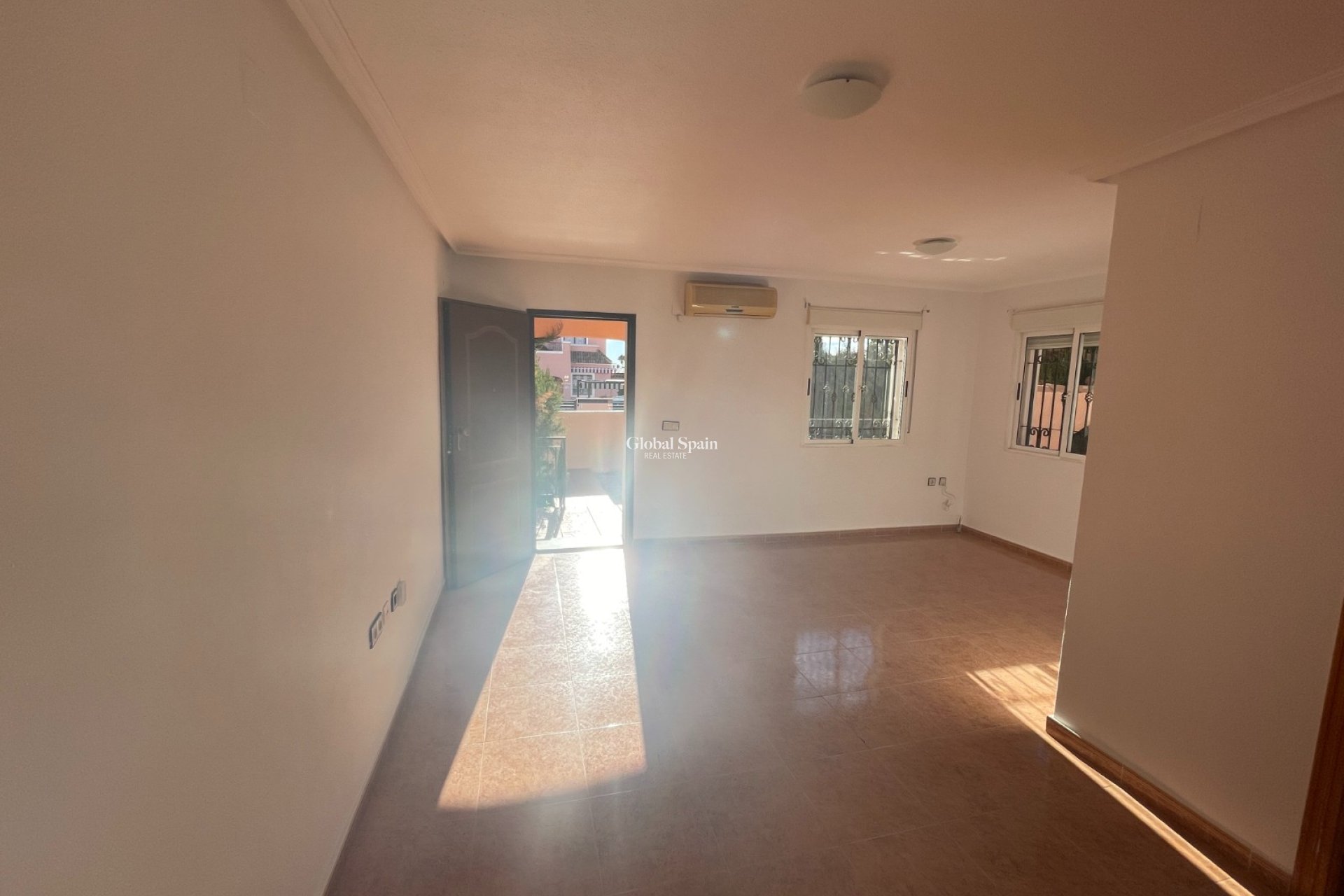 Resale - HOUSE -
LOS MONTESINOS - Costa Blanca