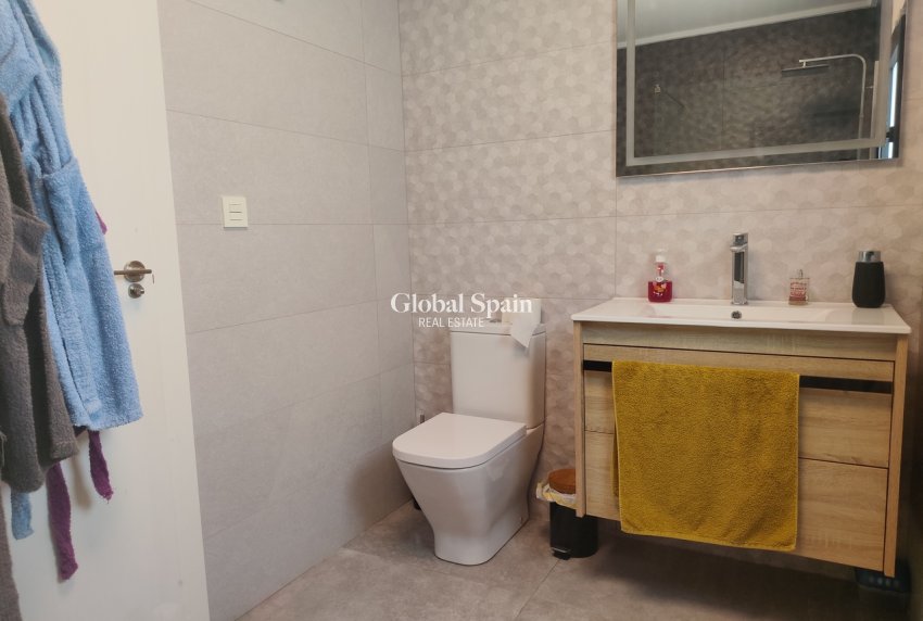 Resale - HOUSE -
LOS MONTESINOS - Costa Blanca
