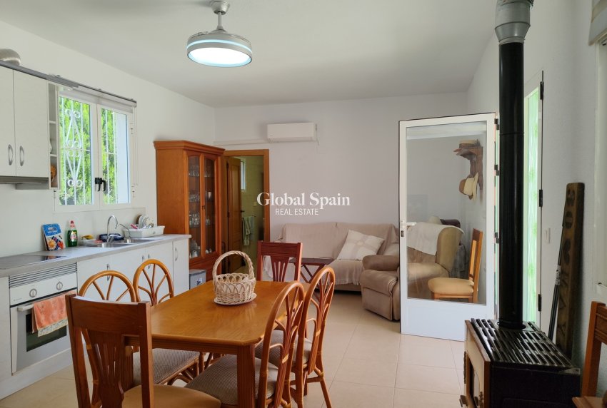 Resale - HOUSE -
LOS MONTESINOS - Costa Blanca