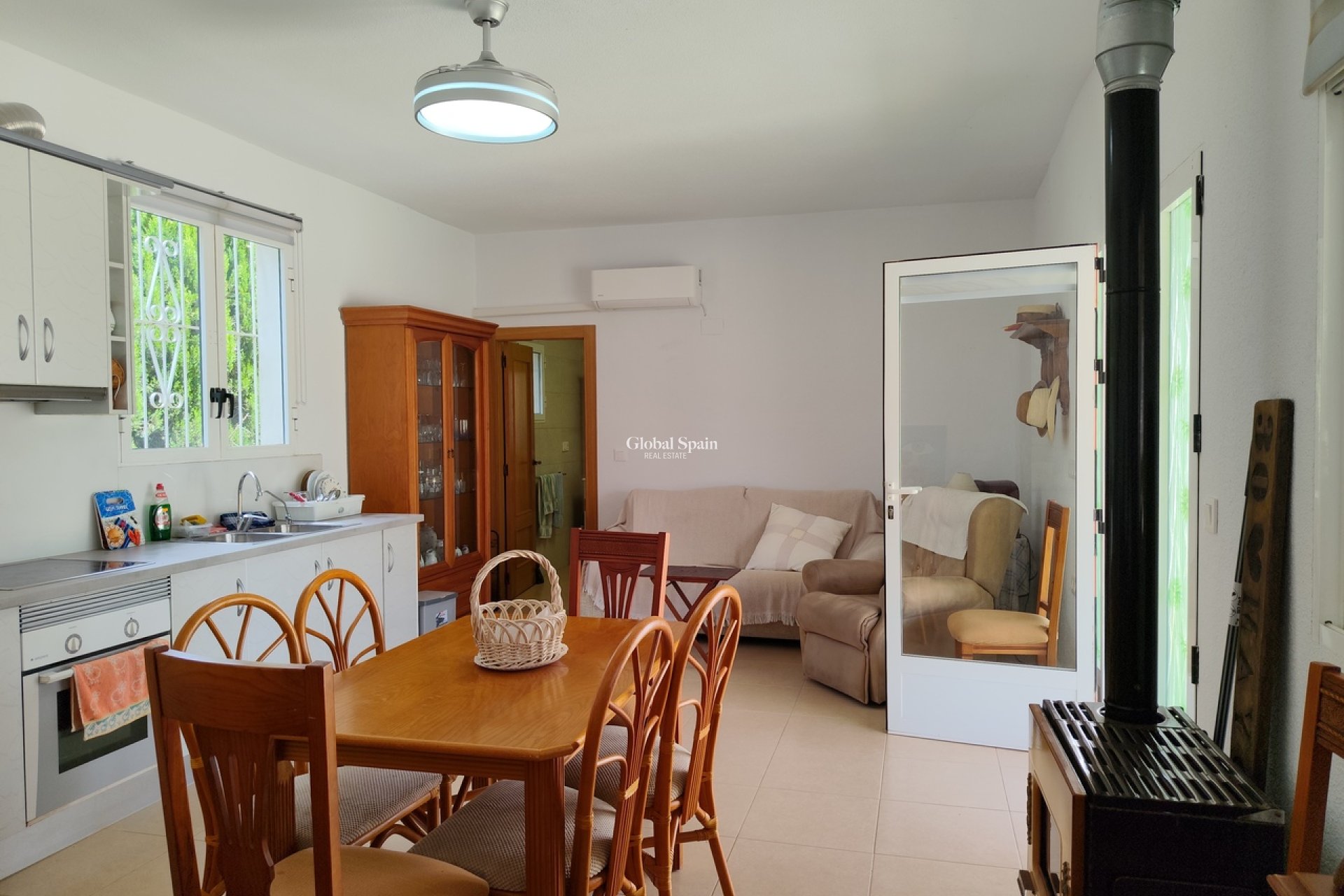 Resale - HOUSE -
LOS MONTESINOS - Costa Blanca