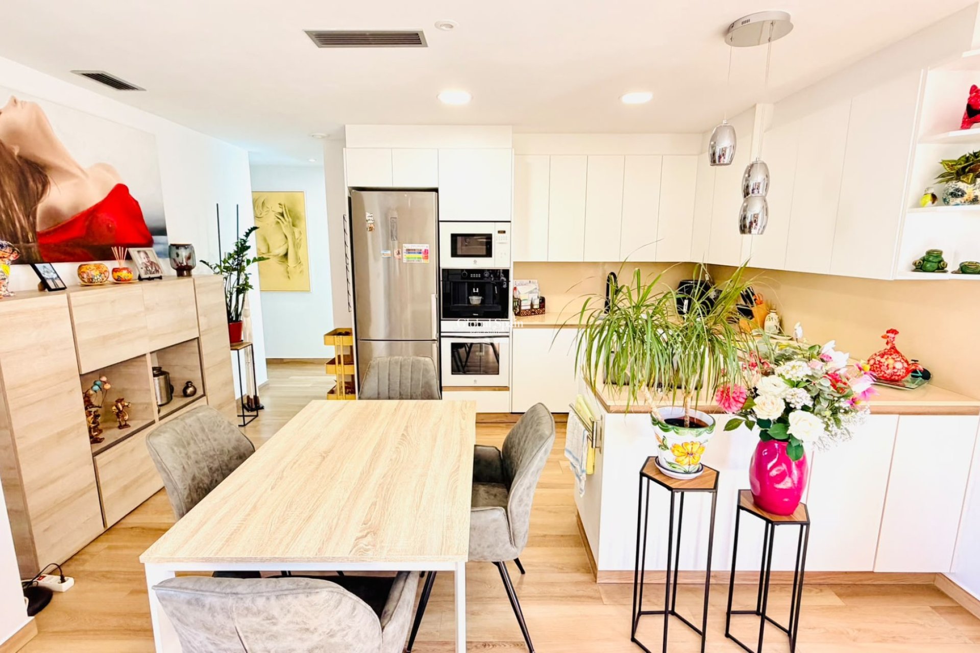 Resale - HOUSE -
LOS MONTESINOS - Costa Blanca