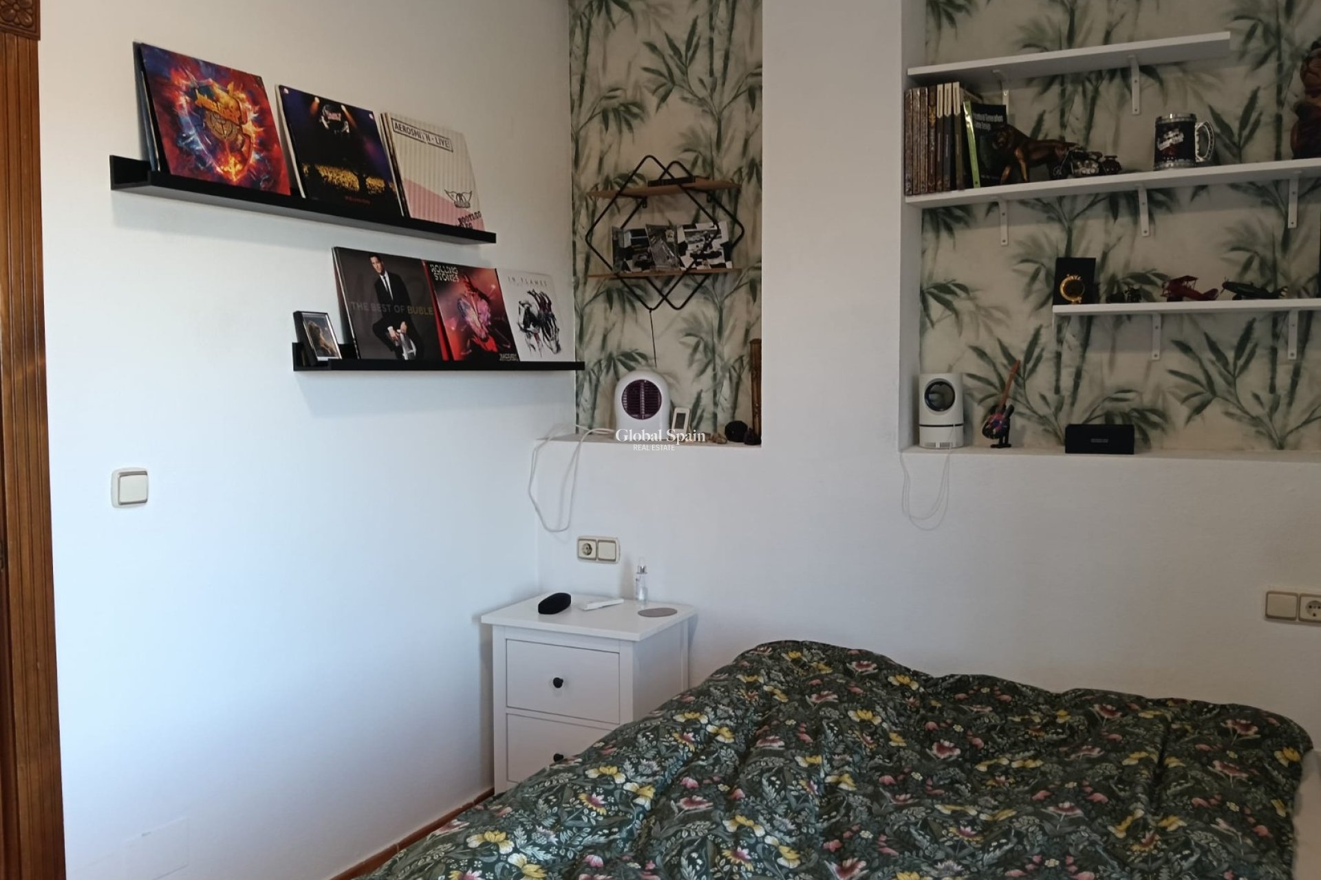 Resale - HOUSE -
LOS MONTESINOS - La Herrada