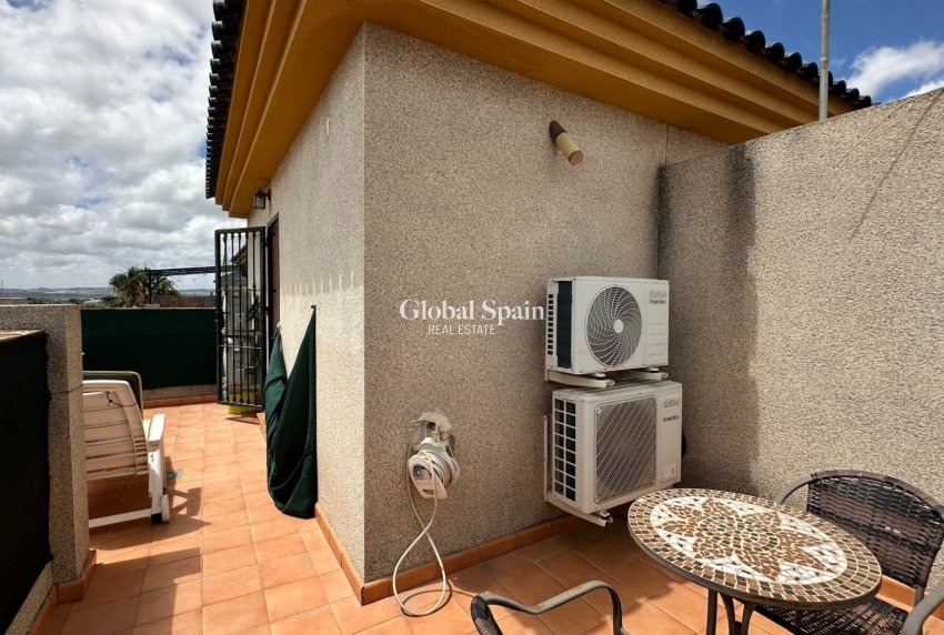 Resale - HOUSE -
Los Montesinos - La Herrada