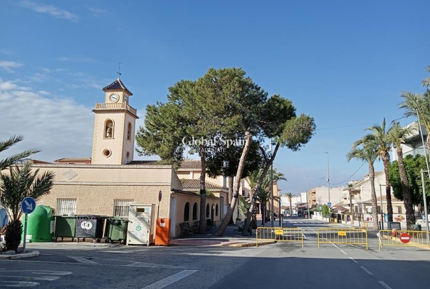 Resale - HOUSE -
LOS MONTESINOS - PUEBLO CENTRO